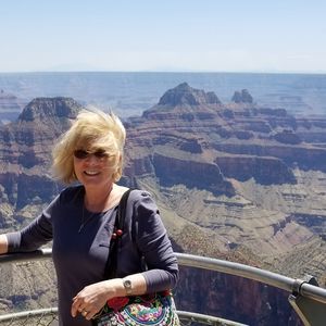 Meet your Posher, Carol